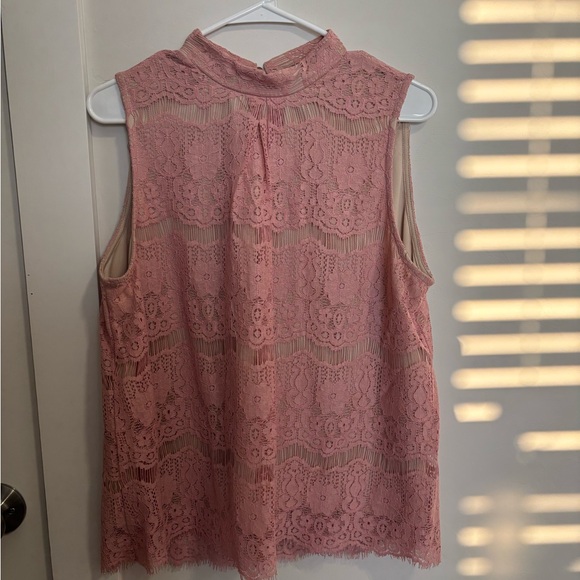 Tops - Elegant Pink Lace Sleeveless Top